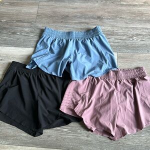 Athleta hustle 4.5 shorts